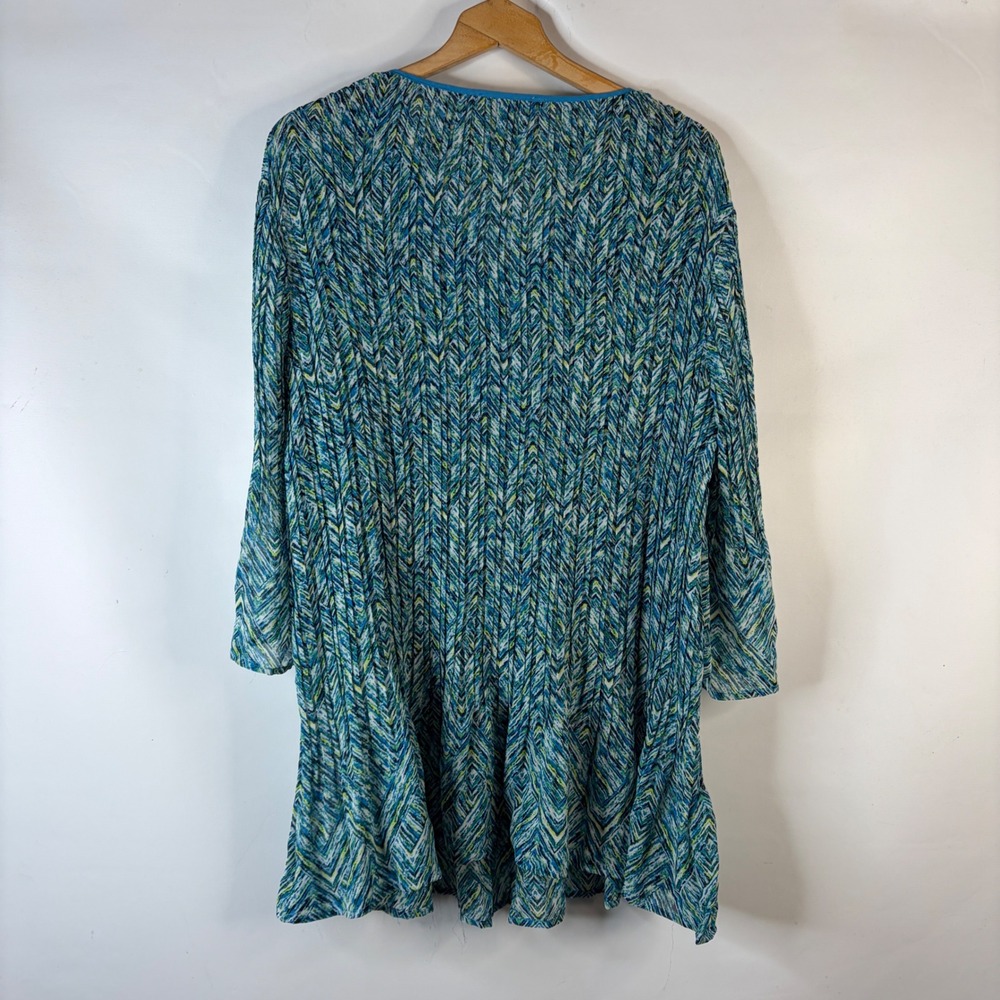 Woman Within Tunic Top Women 26/28 2X Blue Chevron Studded V-Neck Bell Sleeve - Picture 9 of 9